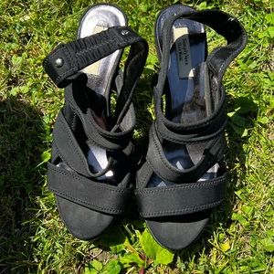 High heel shoes size 8.5